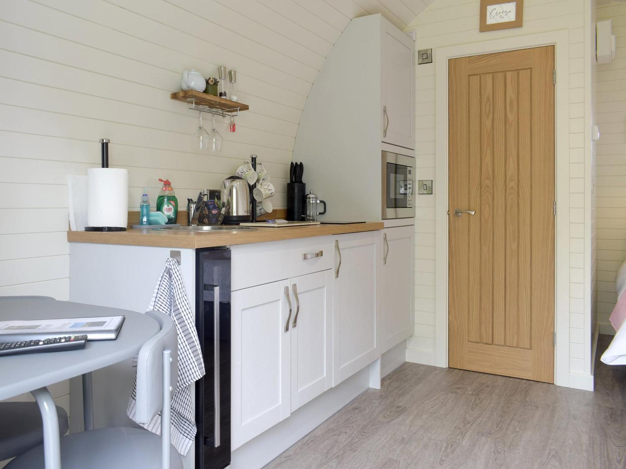 Cain Pod Vip Villa Llanfyllin Exteriör bild
